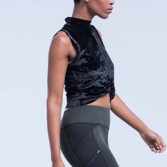 Zobha Sadie Cropped Mock-Neck Top - Picture 2 of 6